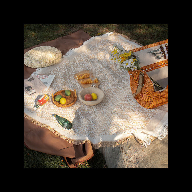 Outdoor Picnic Blanket, Moisture-Proof Camping Mat for Beach, Park & Outings